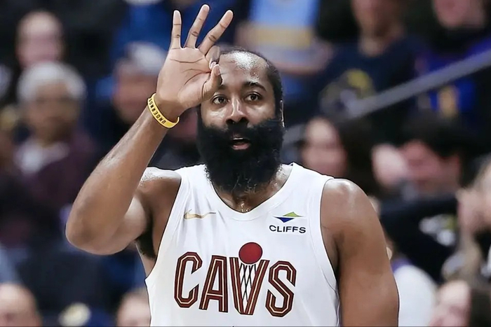 哈登17年季后赛全勤纪录刷