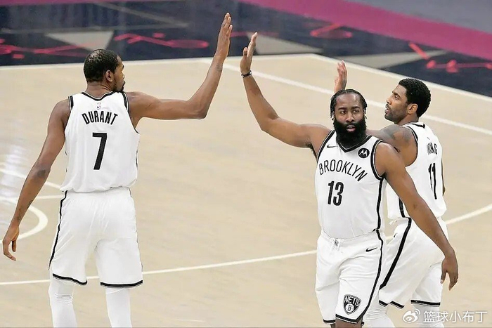 哈登17年季后赛全勤纪录刷新联盟历史标准