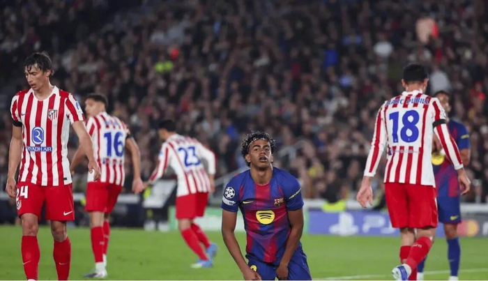 前曼联后卫埃弗拉直指巴萨欧冠逆转无望：防守