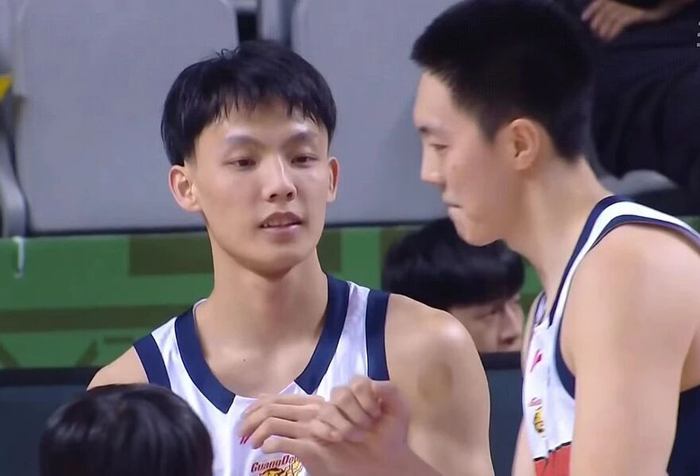 广东男篮双外援伤退焦伯乔离队 常规赛排名面临