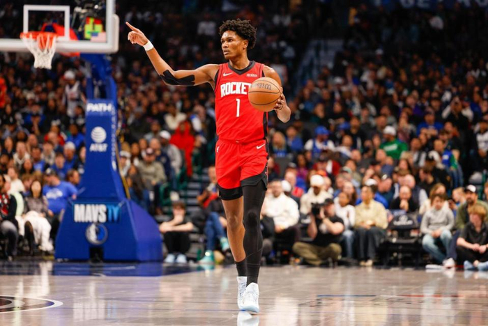 阿门汤普森领跑后卫进攻篮板率 多位置能力成火